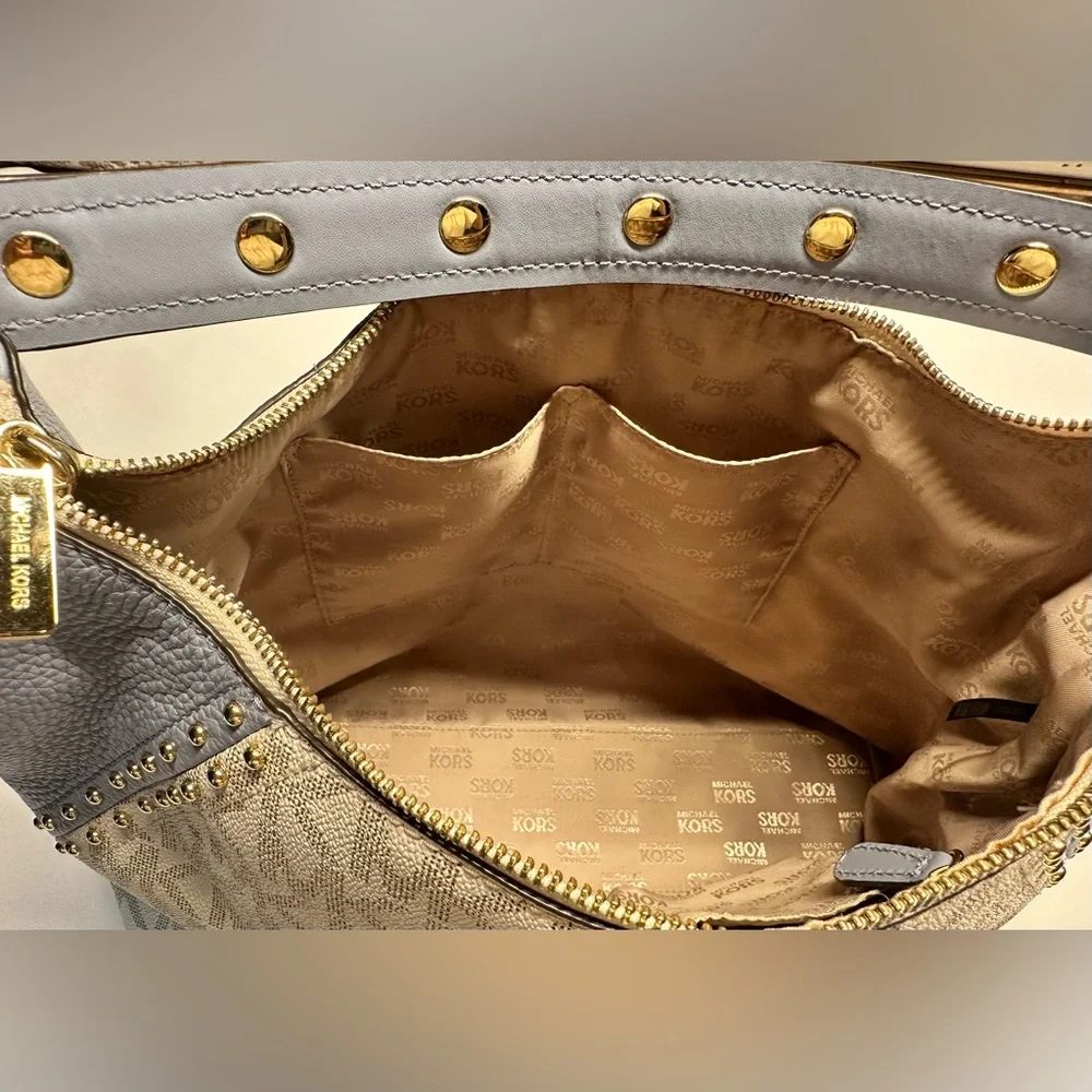 Michael Kors Blue and Cream Women's Bag